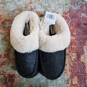 NEW Dearfoams Women Total Comfort Memory Foam Slipper, Black Size 7-8